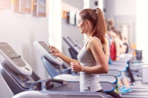 Can you lose belly fat by running on a treadmill
